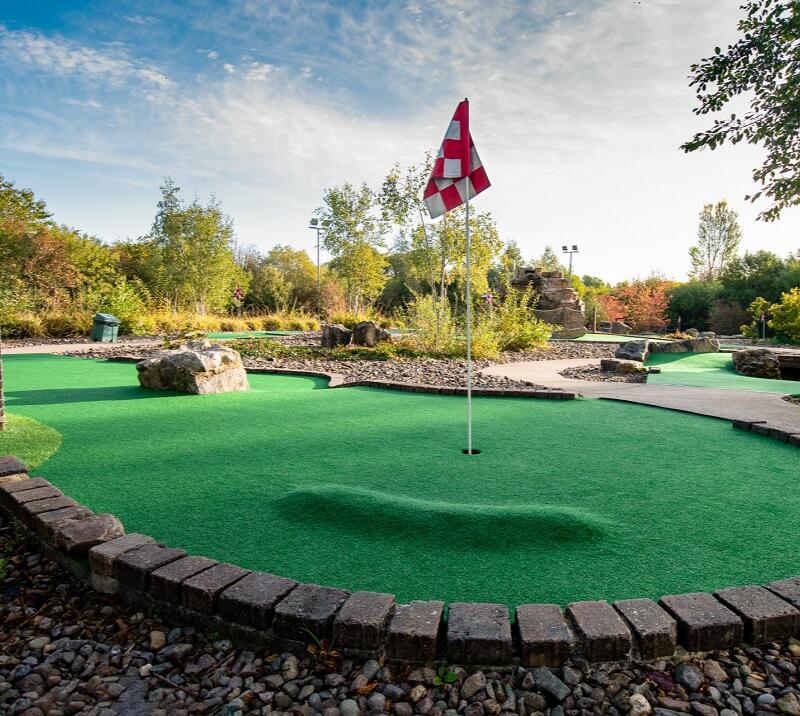 mini golf 1